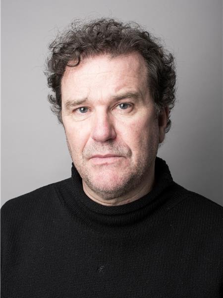 Douglas HODGE